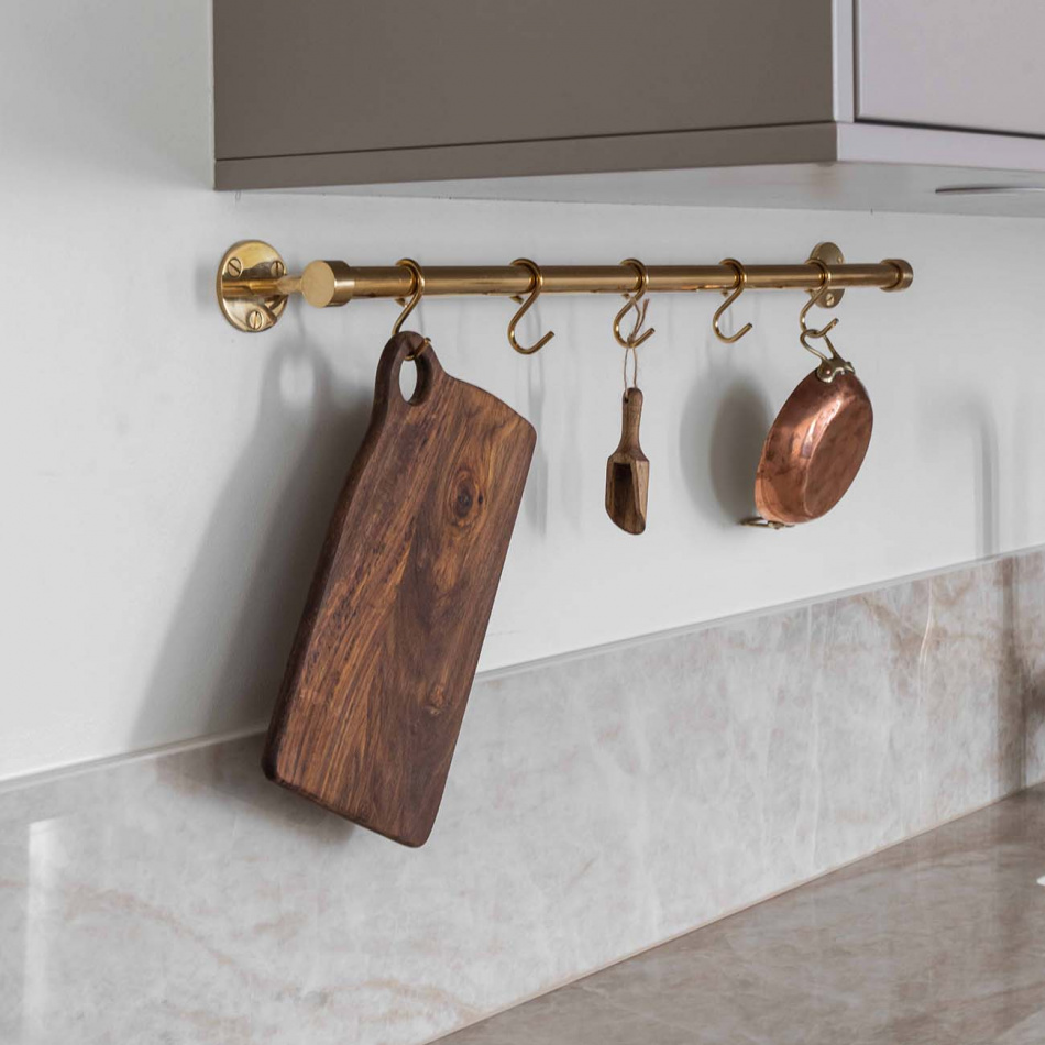 Kitchen railing Aveny in Camilla Hamid's studio kitchen