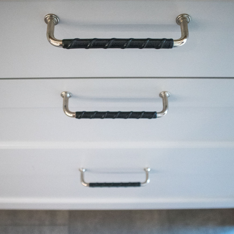 Handle 1353 - Nickel plated/black leather