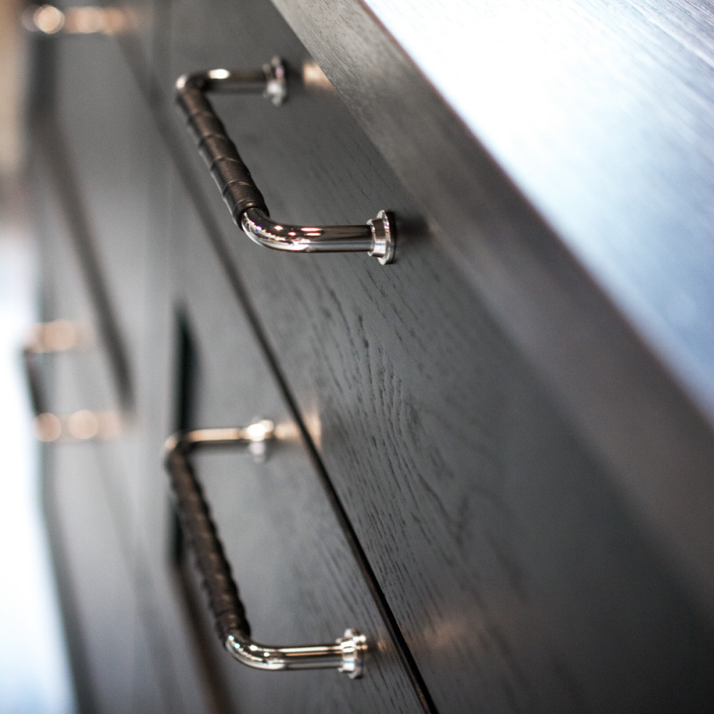 Handle 1353 - Nickel plated/black leather