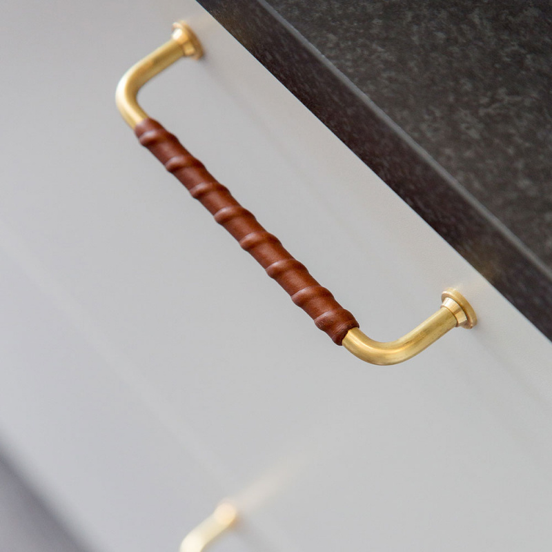 Handle 1353 in a beautiful kitchen from Härjedalskök