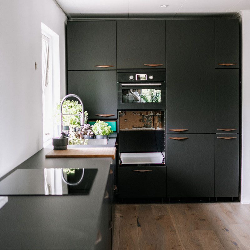 Handle Manta Walnut at @celinastamper's home