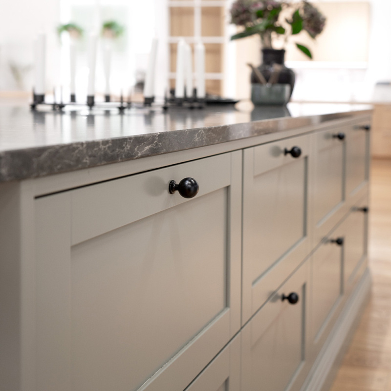 Knob Lily - 30mm - Matt black