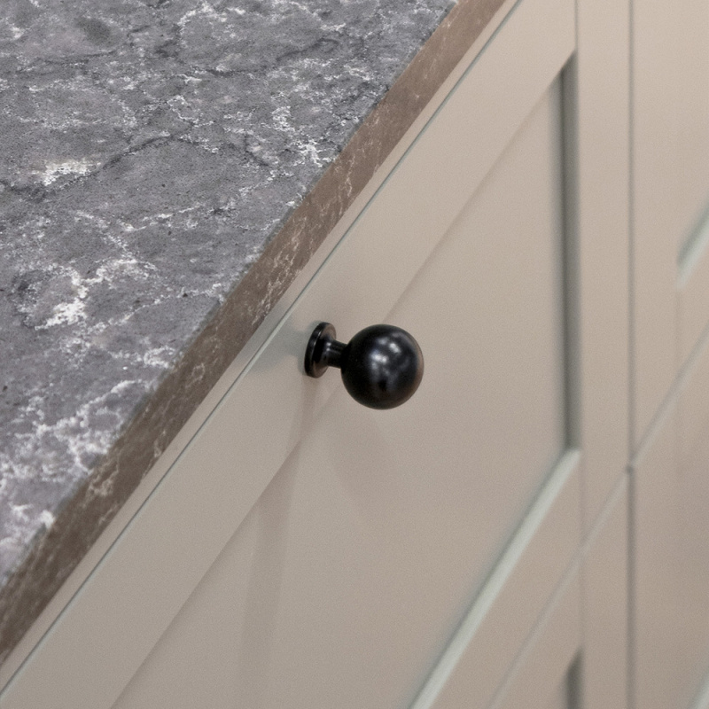 Knob Lily - 30mm - Matt black