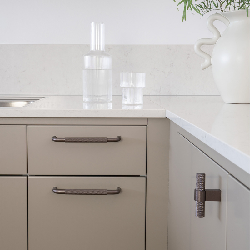 Knob T Helix - Dark bronze