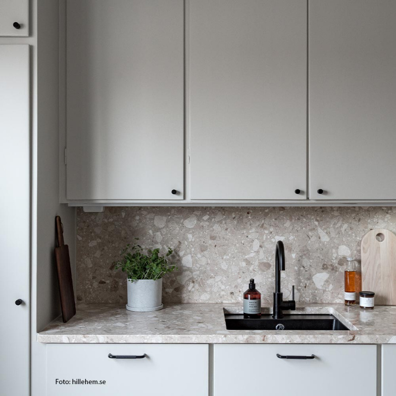 Knob Helix - 20mm - Matt Black