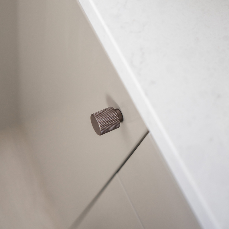 Knob Helix - Dark bronze