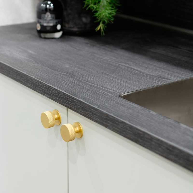 Knob Crest - 26mm - Brass