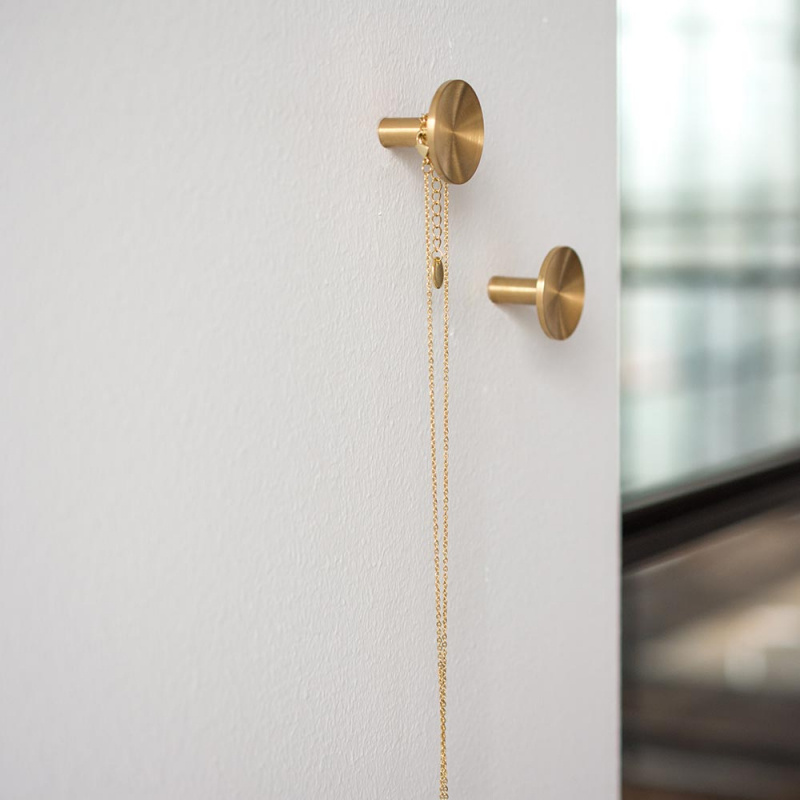 Hook Sture - 28mm - Brushed brass untreated