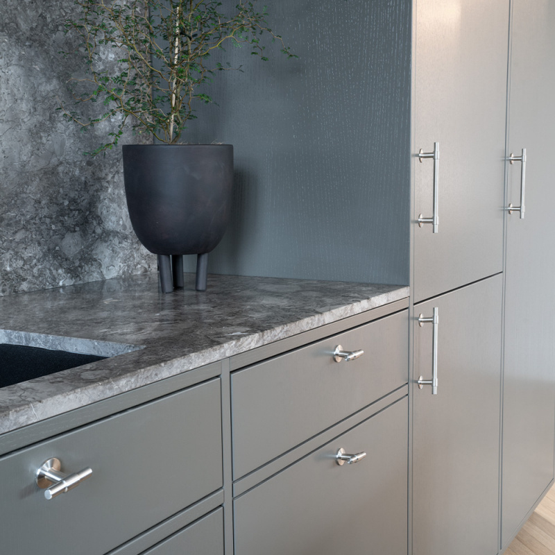 Handle Uniform - 128mm - Brushed stainless