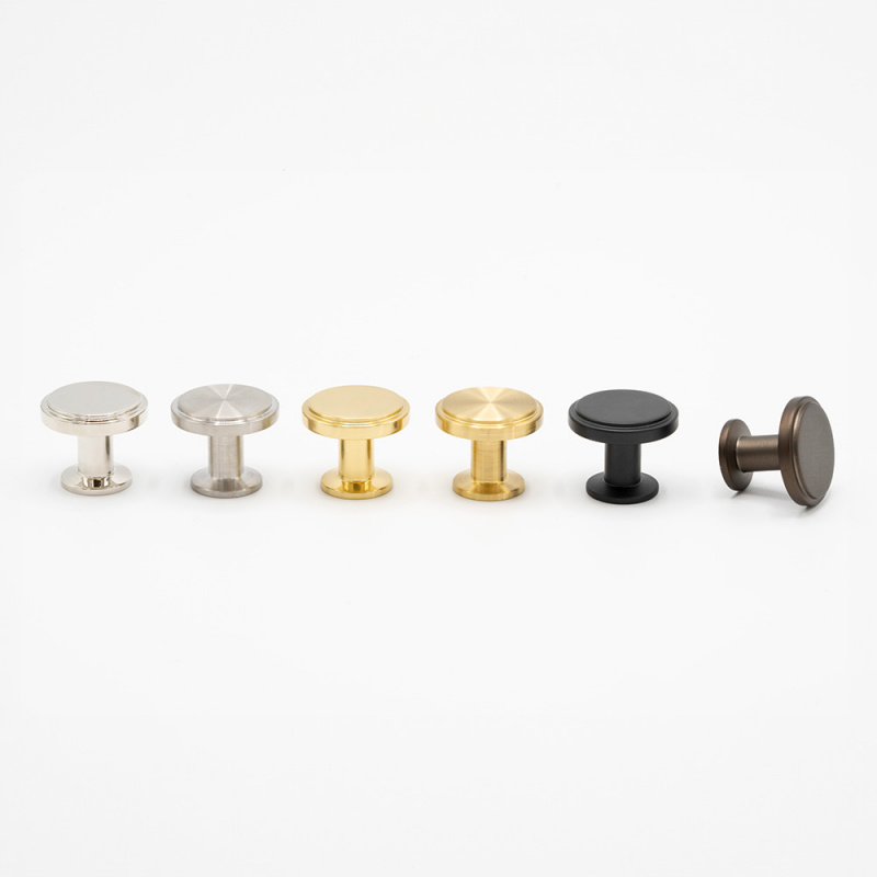 Knob Uno - 30mm - Burnished brass