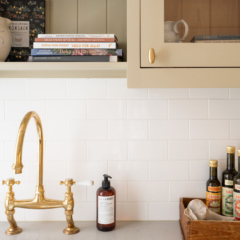 Cabinet Knob T Oliver - Brushed brass