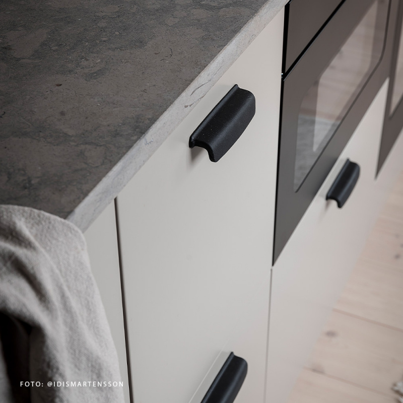 Handle Art - 96mm - Cast iron Black