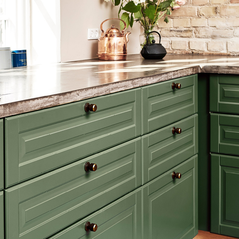 Knob Manor Round - Antique brass