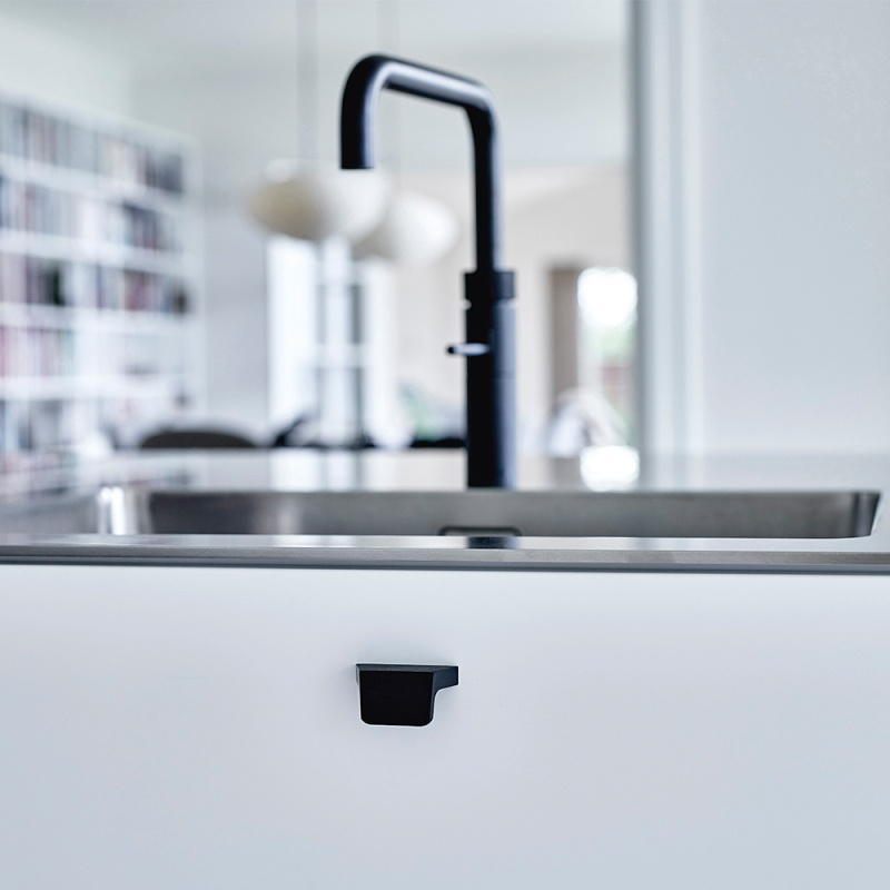 Knob Envelope - Brushed Black