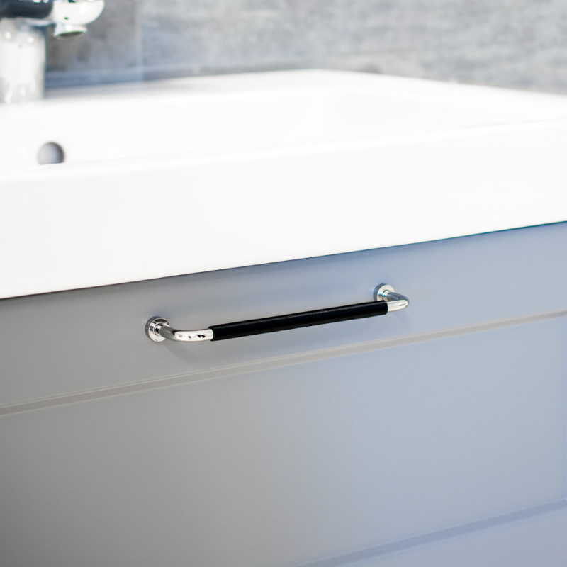 Handle Lounge - 160mm - Chrome/Black Leather