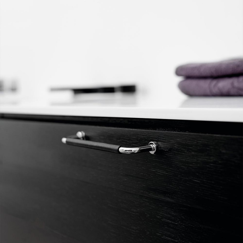 Handle Lounge - 160mm - Chrome/Black Leather