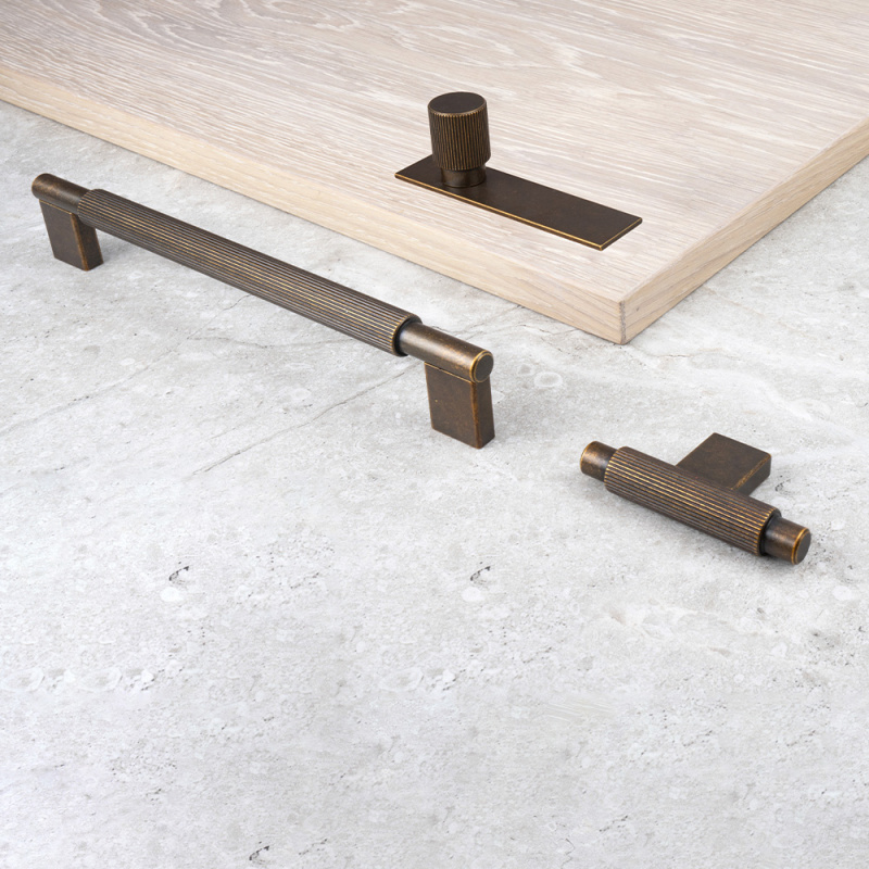 Knob T Arpa - Antique brass