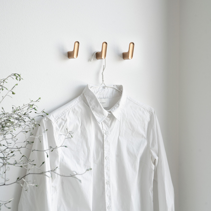 Hook Luv - Brushed brass