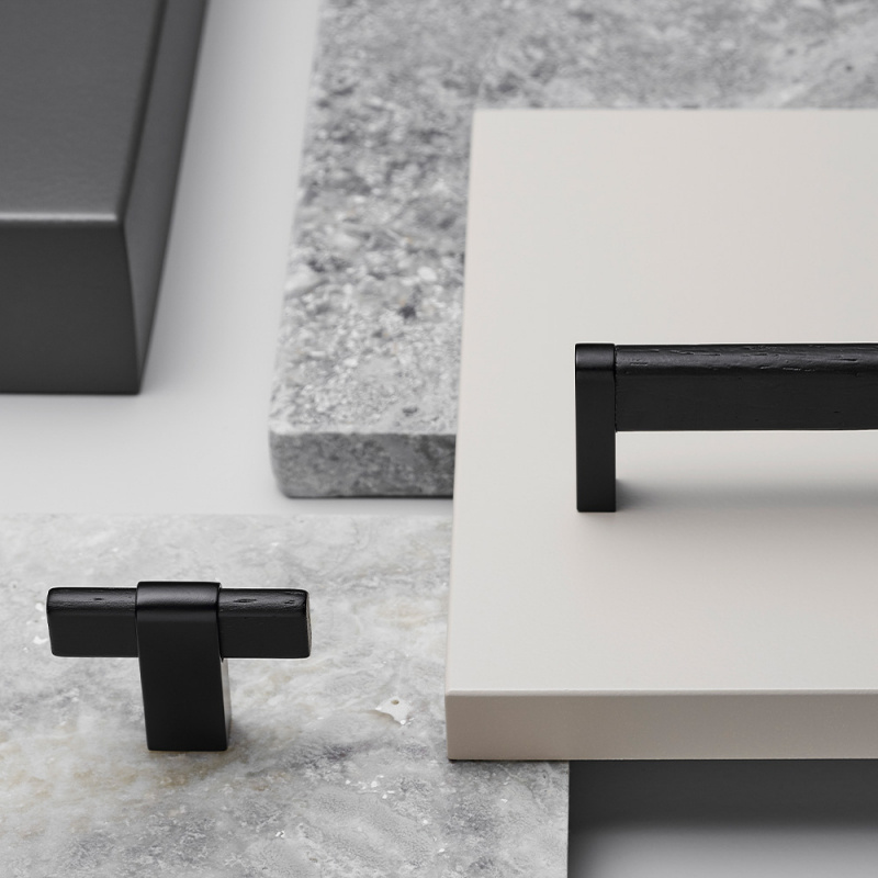 Knob T Crossing - Black/Black