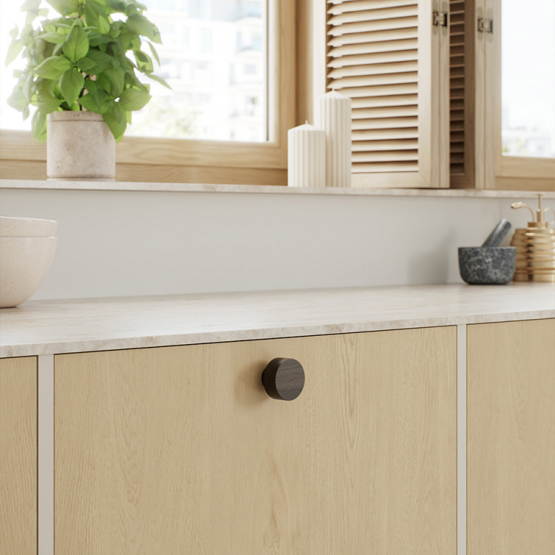 Knob Row - 40mm - Dark-stained oak