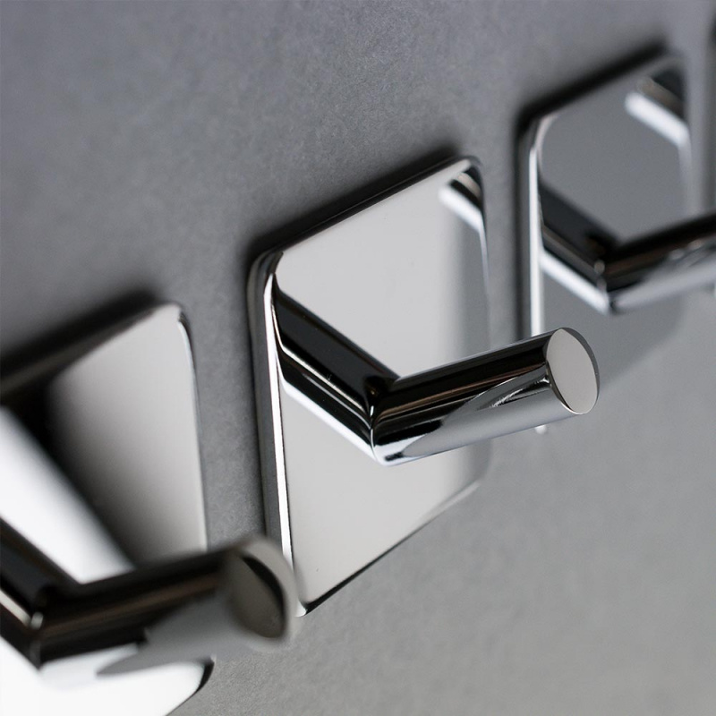 Base 200 - 1 Hook - Polished Chrome