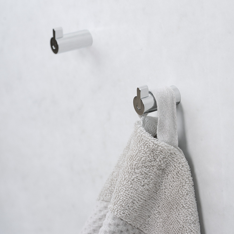 Flow - Single hook - Polished chrome