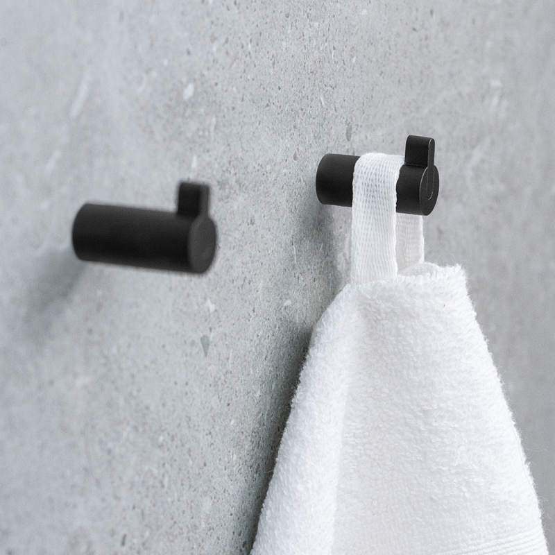 Flow - Single hook - Matte black