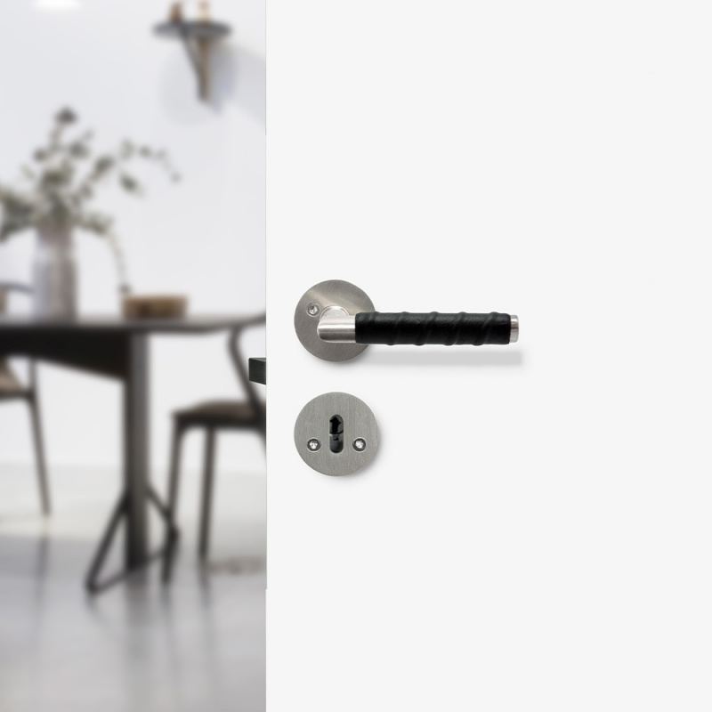 Door Handle Kastrup 04 - Stainless Steel/Black Leather