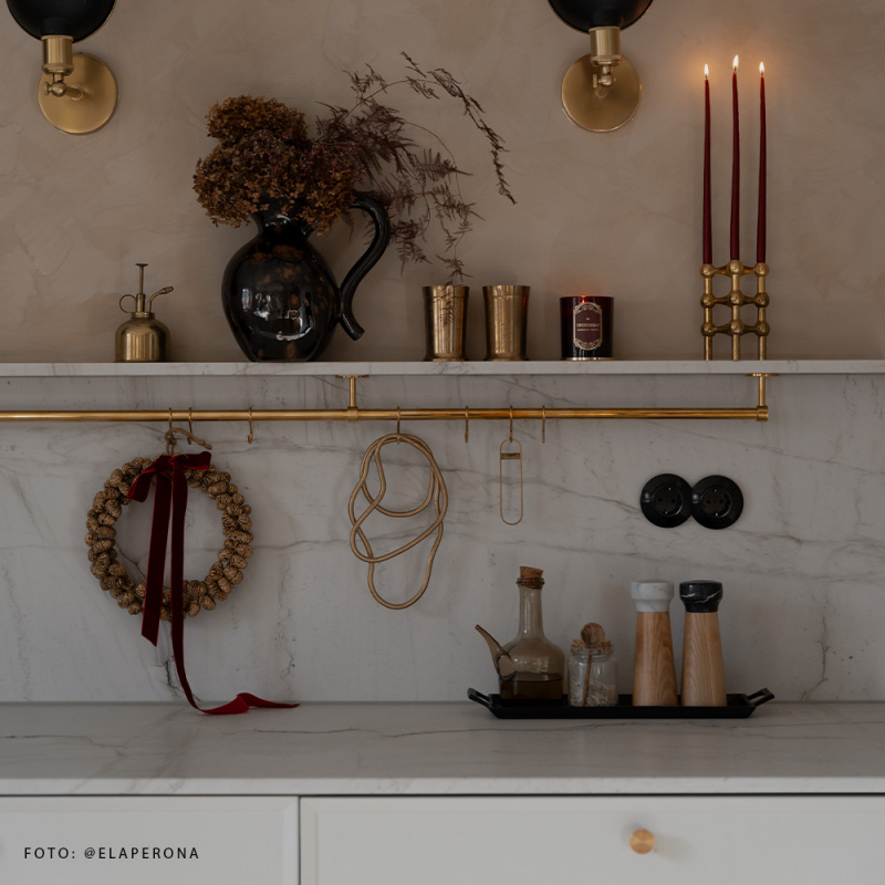 Kitchen rail Aveny - 600mm - Complete - Polished Untreated Brass