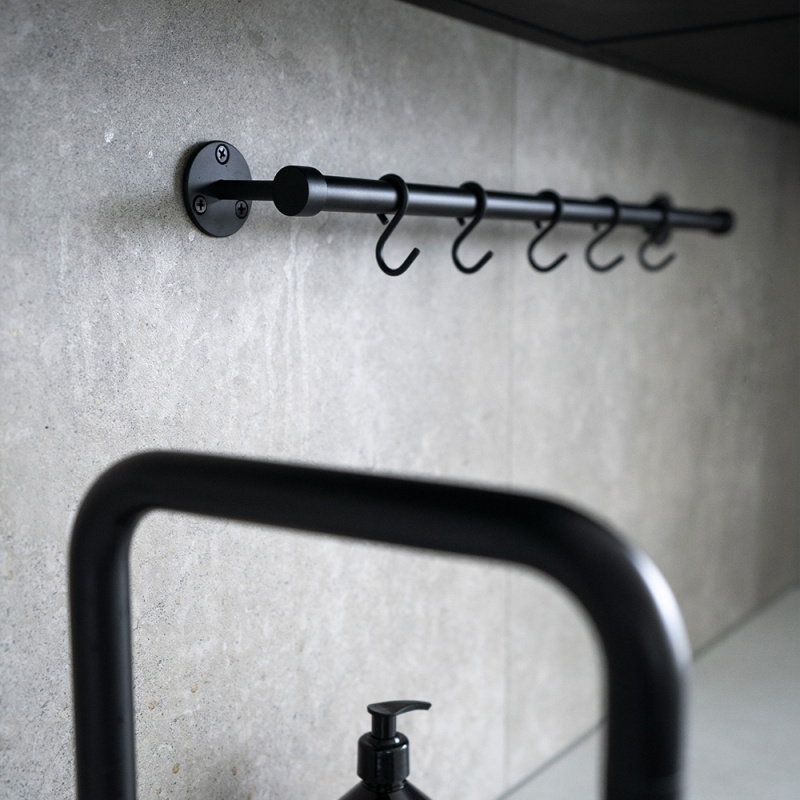 Kitchen rail Aveny - 600mm - Complete - Matt black
