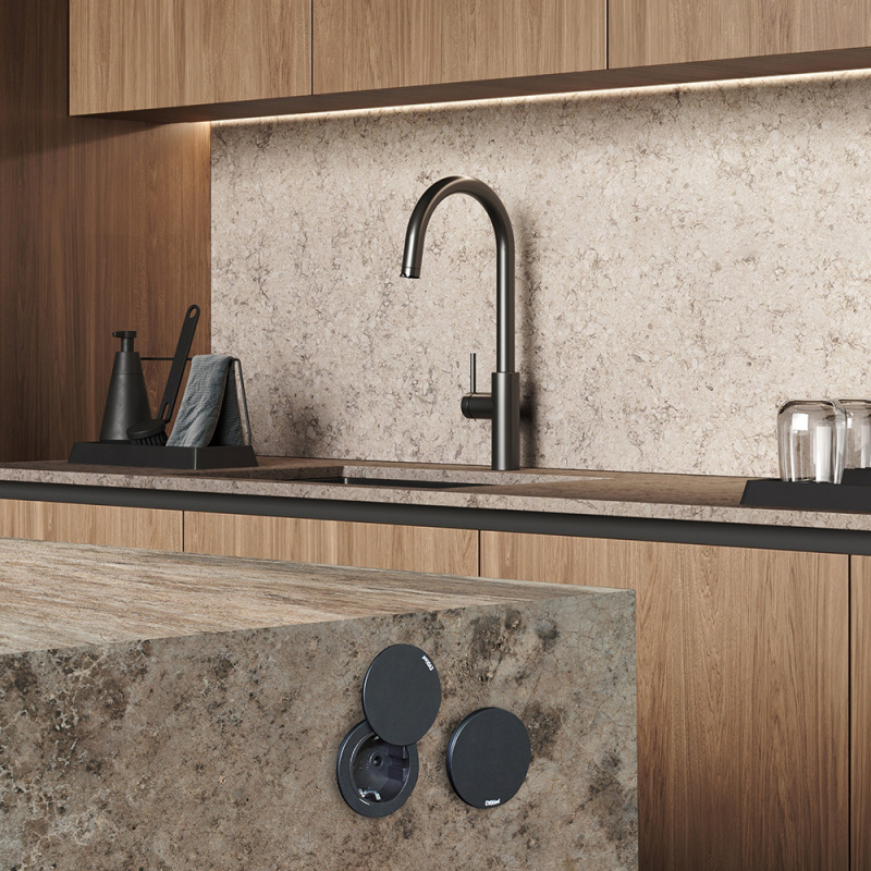 Power outlet One - with cover black/black