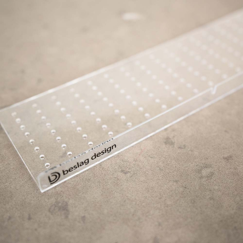Drill template for knobs and handles - Transparent