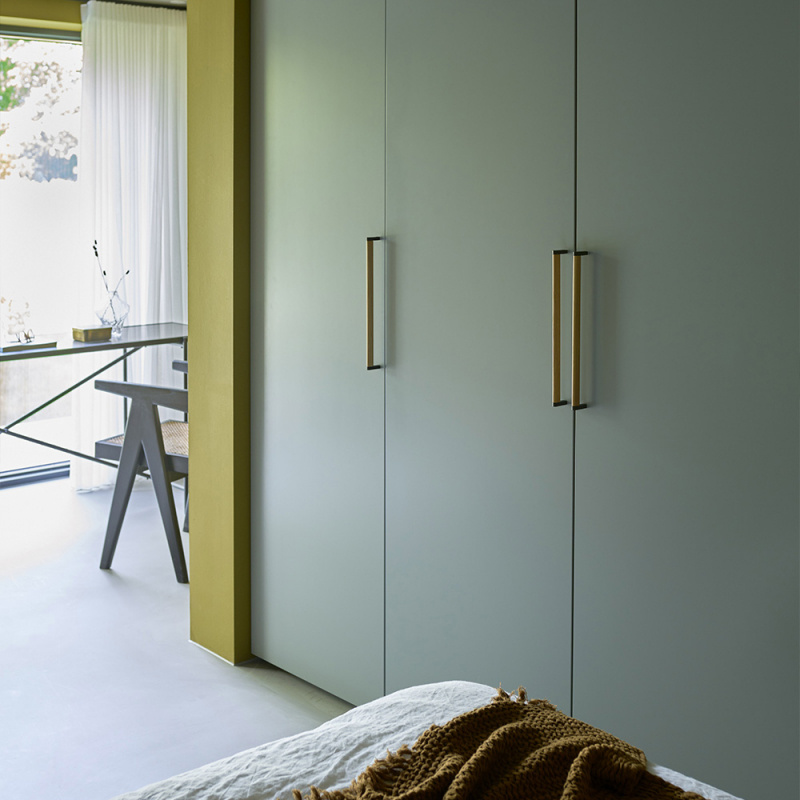 Handle Crossing Oak/Black