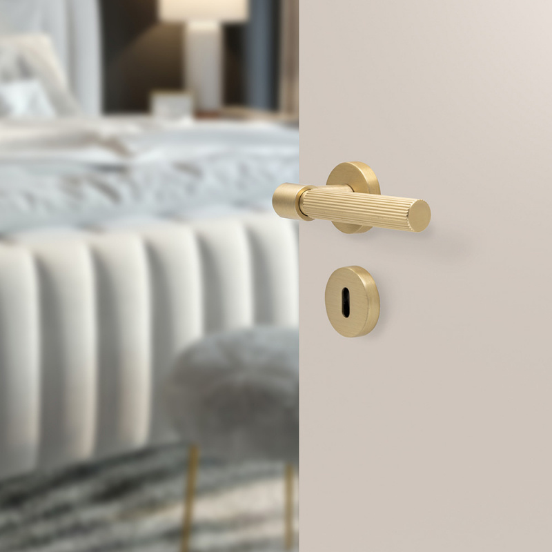 Door handle Helix 200 Stripe - Brass