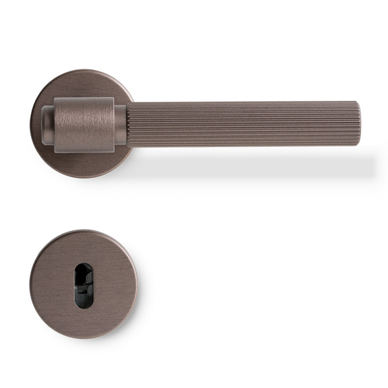 Door handle Helix 200 Stripe - Dark bronze