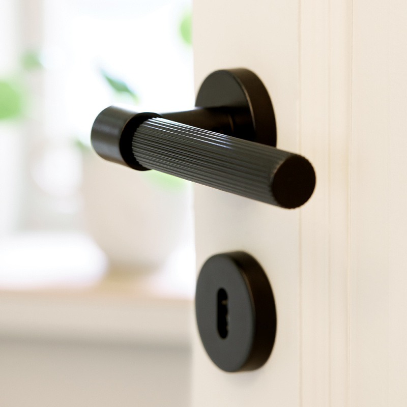 Door handle Helix 200 Stripe - Matt Black