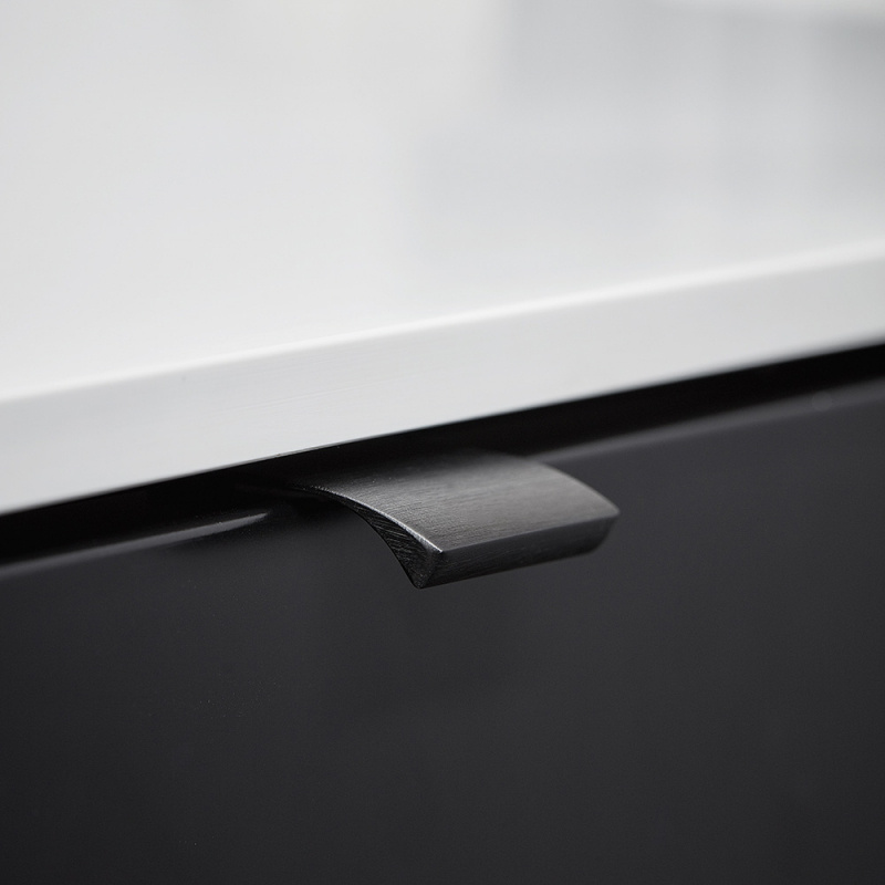 Profile handle Edge Straight - Brushed black
