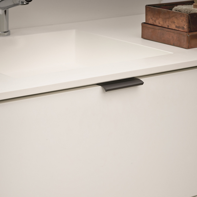 Profile handle Edge Straight - Brushed black