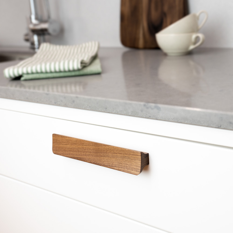 Handle Ante - Walnut