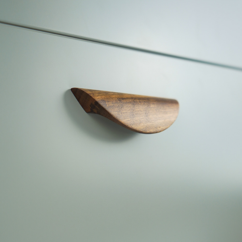 Handle Archive - Walnut 