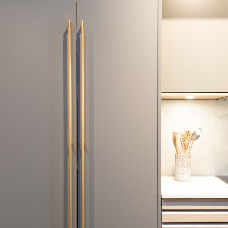 Handle Arpa - Brushed brass