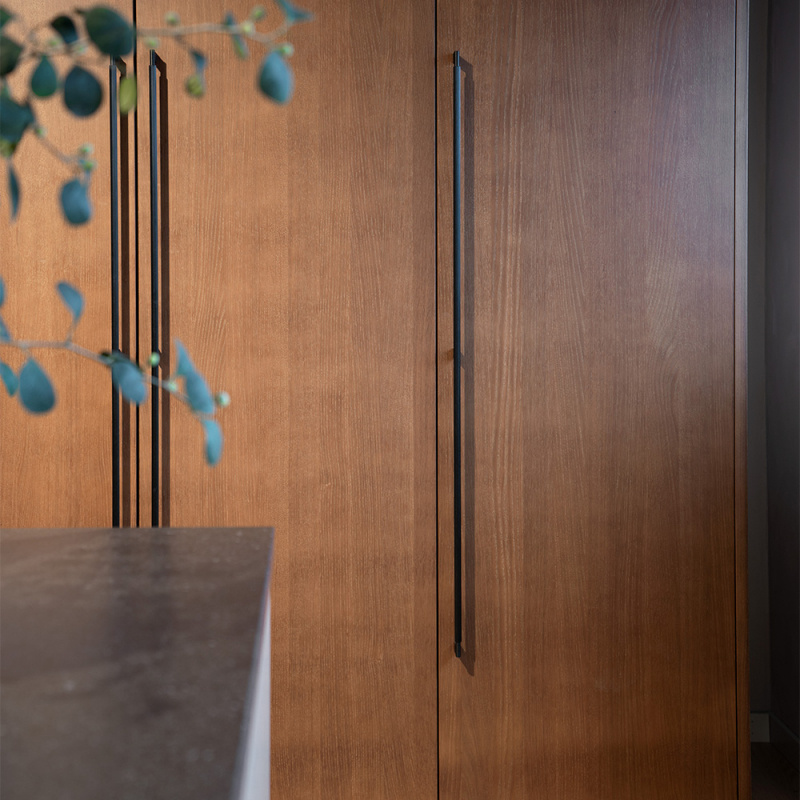 Handle Arpa - Brushed black