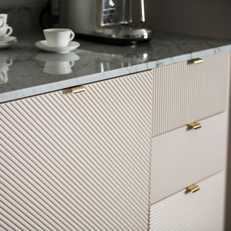 Handle Lip - Polished brass