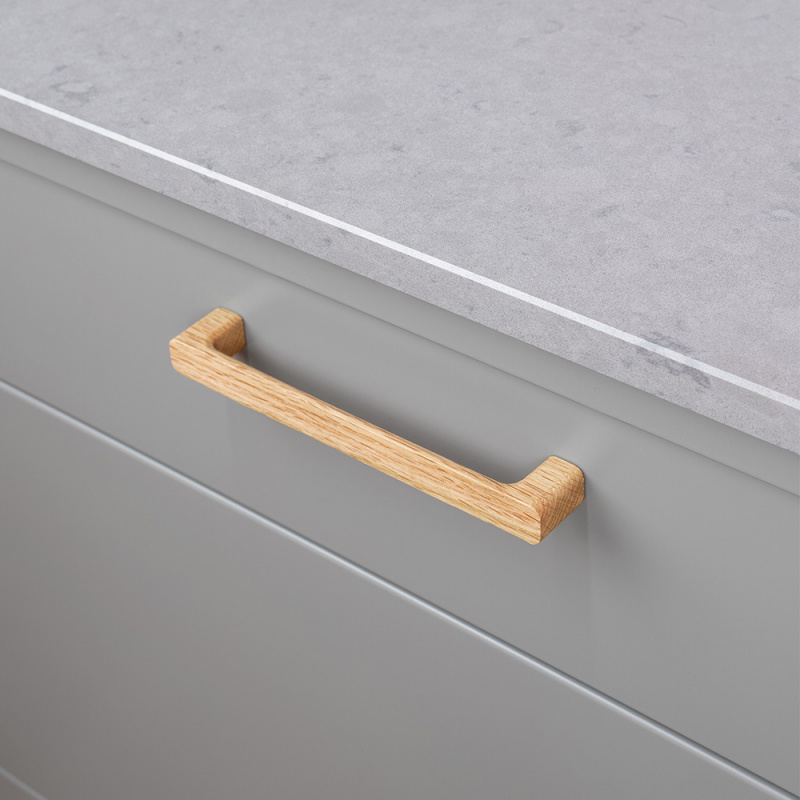 Handle Sans - Oak