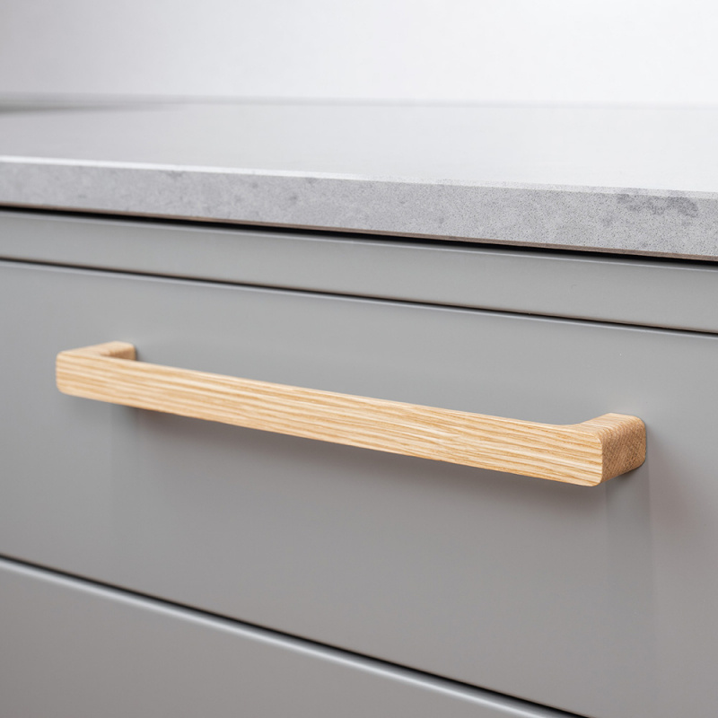 Handle Sans - Oak