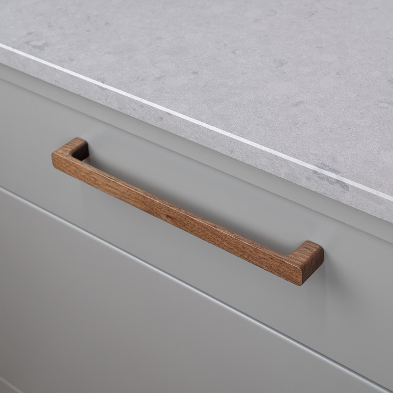 Handle Sans - Walnut