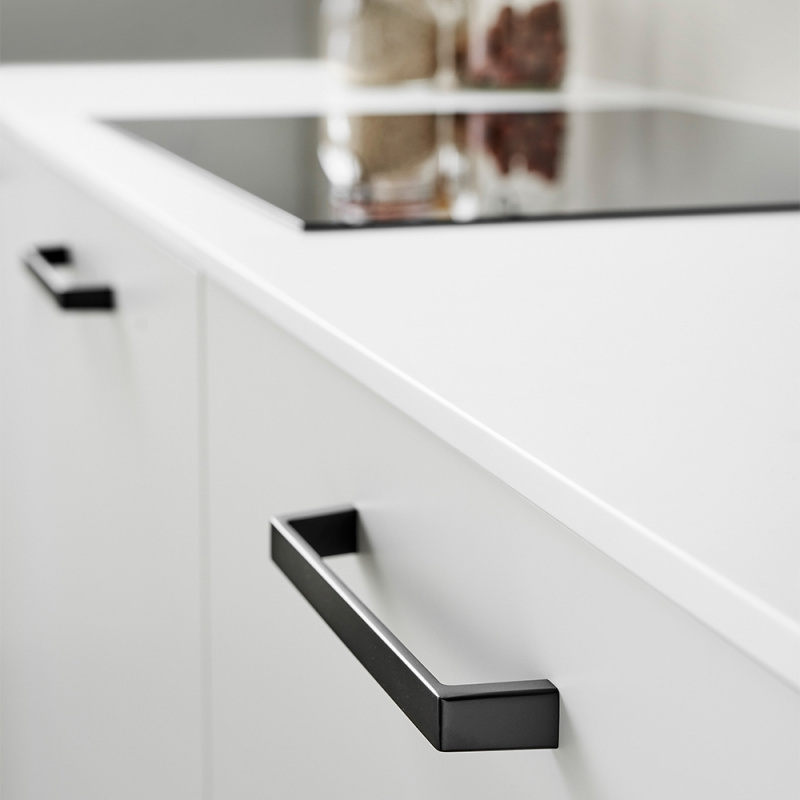 Handle Seam - Matt Black