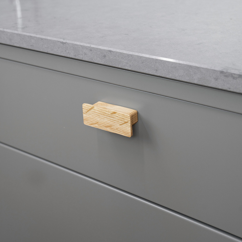 Handle Shelter - Oak