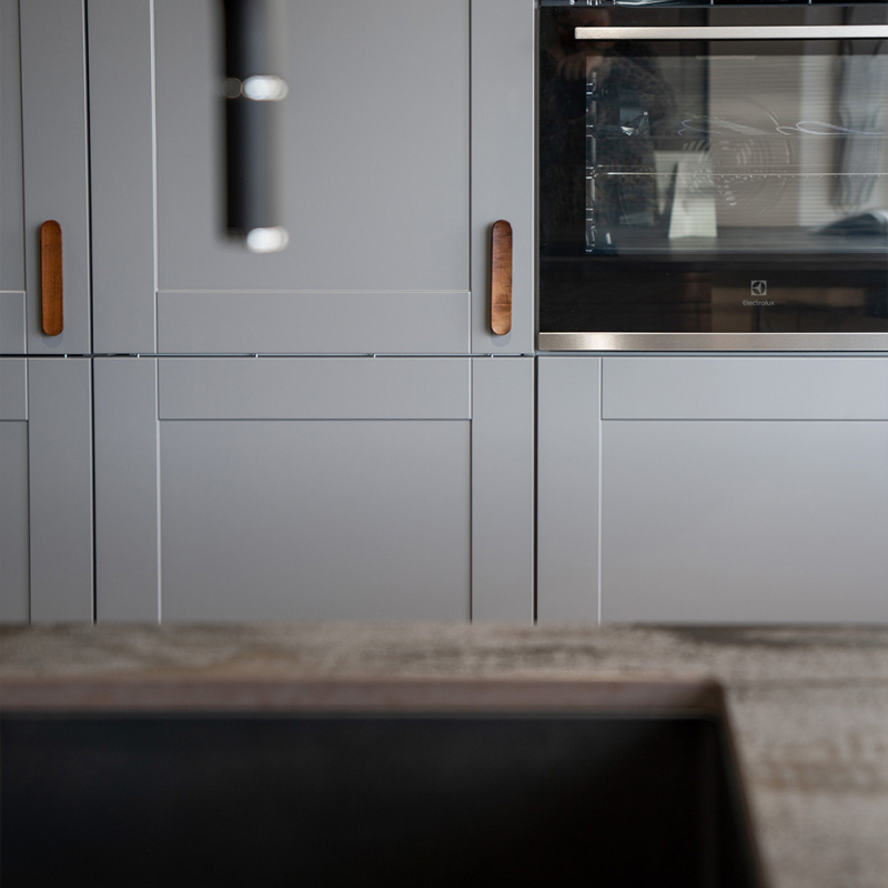 Handle Tuba - Walnut