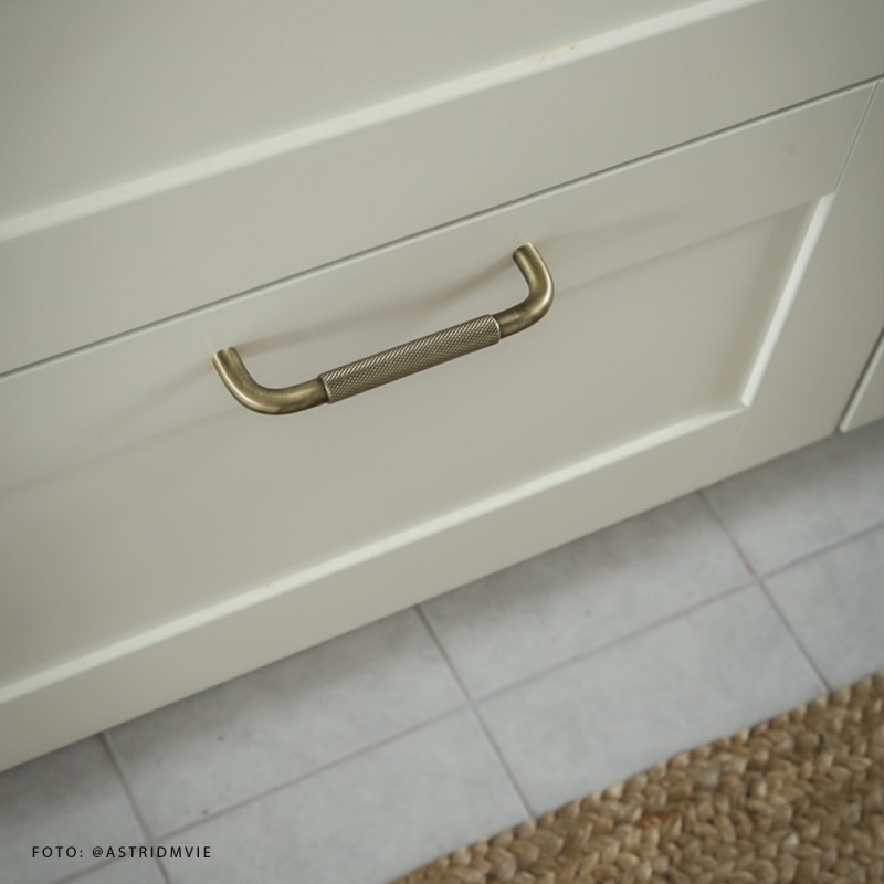 Handle Helix - Antique Bronze